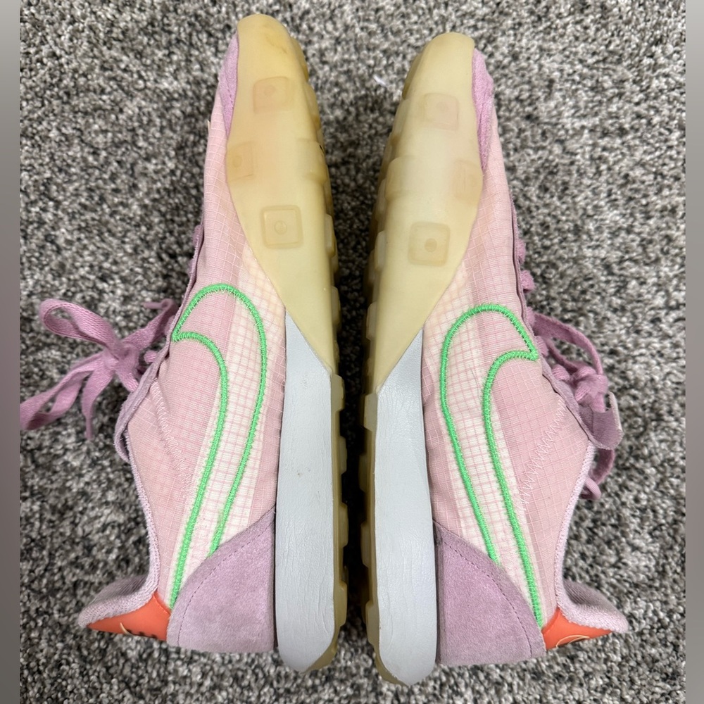 Nike is women's waffle racer 2X in arctic pink, size 10 - Picture 10 of 14